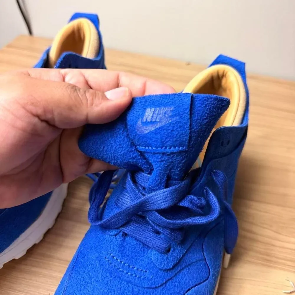 Nike Women's Blue Trainers
